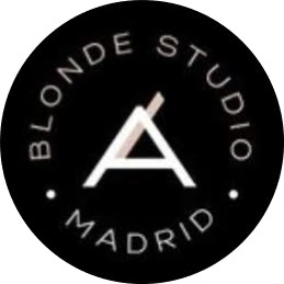 Adrián Blonde Studio